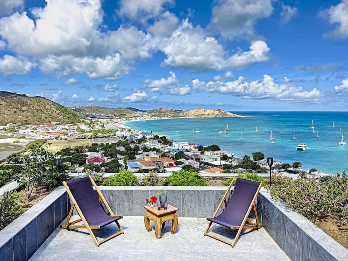 Blue Room In A Shared Villa Diamant With Communal Pool And Sea View Гран-Каз Экстерьер фото