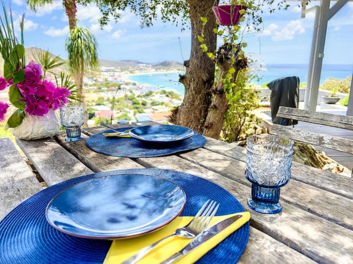 Blue Room In A Shared Villa Diamant With Communal Pool And Sea View Гран-Каз Экстерьер фото